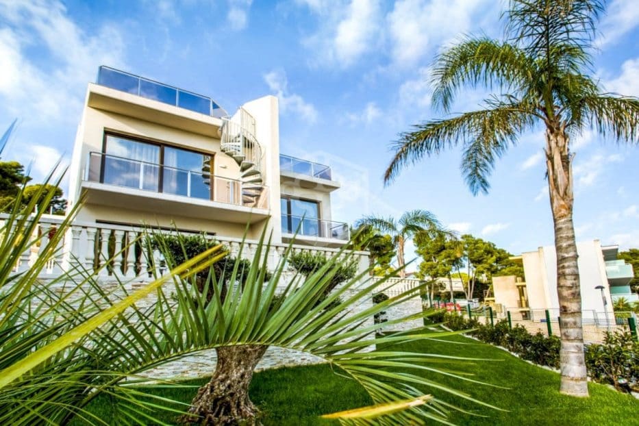 Erhverv til salg i Platja d'Aro med swimmingpool garage - € 9.000.000 (Ref: 8115668)