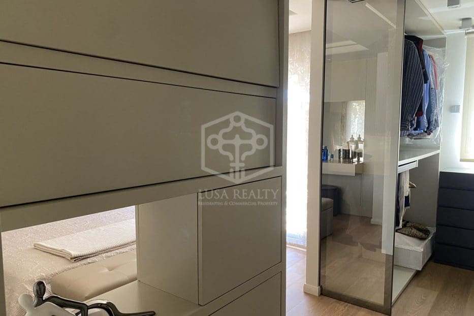 4 soverom Villa til salgs i Gava med svømmebasseng garasje - € 5 300 000 (Ref: 8115688)