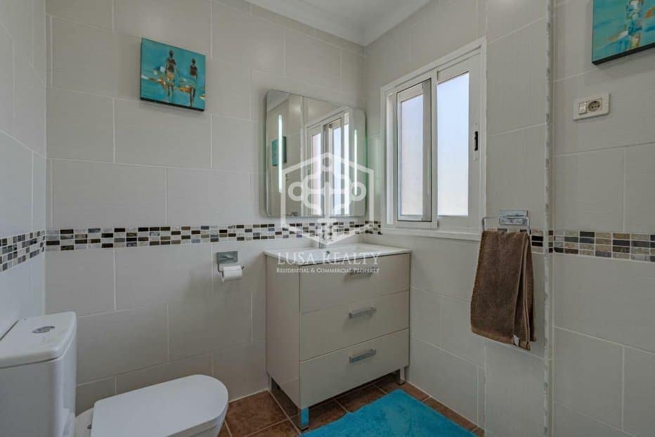 6 soveværelse Villa til salg i Adeje - € 1.595.000 (Ref: 8118104)