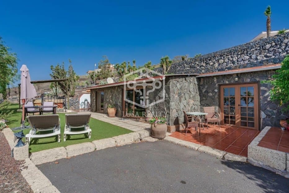 6 soveværelse Villa til salg i Adeje - € 1.595.000 (Ref: 8118104)