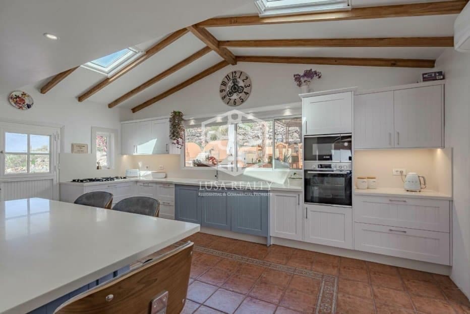 6 soveværelse Villa til salg i Adeje - € 1.595.000 (Ref: 8118104)