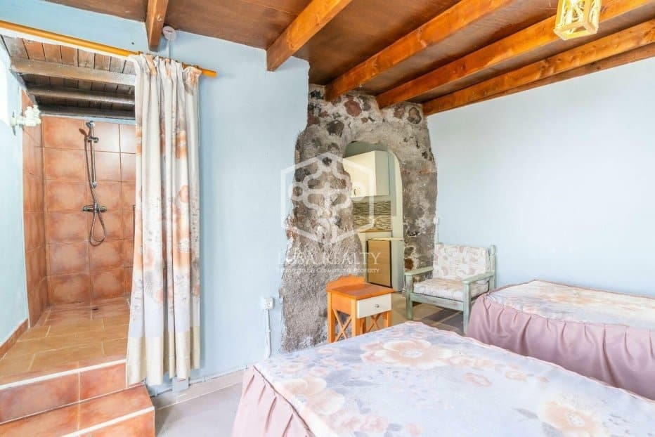 8 sypialnia Willa na sprzedaż w Guia de Isora - 750 000 € (Ref: 8118108)