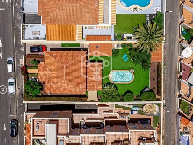 3 soverom Villa til salgs i Casco Urbano, Adeje - € 1 250 000 (Ref: 8164902)