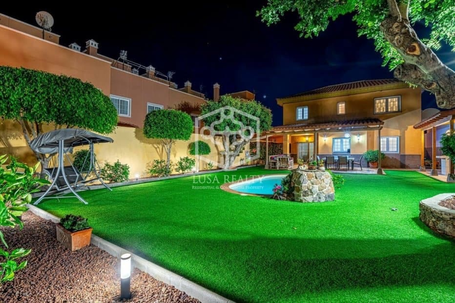 3 soveværelse Villa til salg i Adeje - € 1.250.000 (Ref: 8164902)