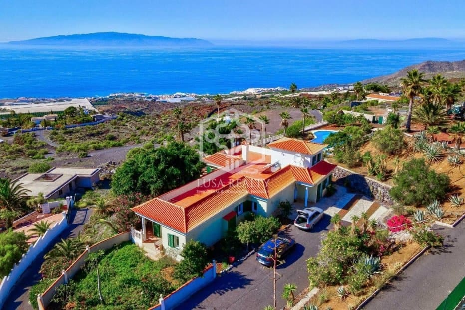 3 chambre Villa/Maison à vendre à Guia de Isora - 1 200 000 € (Ref: 8164903)