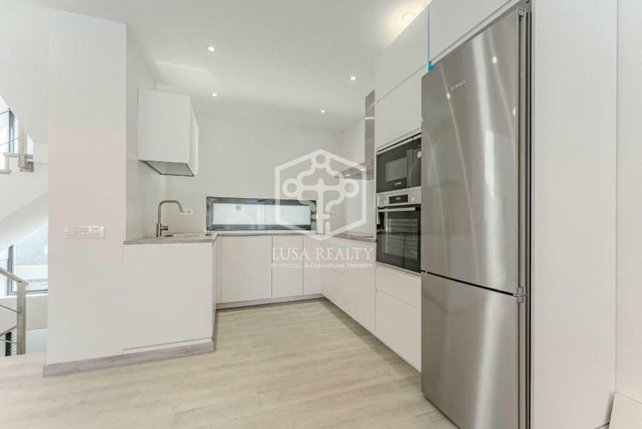 4 chambre Villa/Maison à vendre à Adeje - 1 850 000 € (Ref: 8200712)