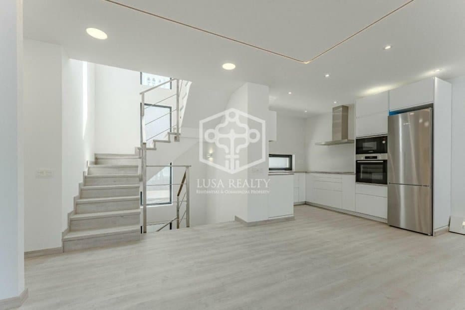 4 chambre Villa/Maison à vendre à Adeje - 1 850 000 € (Ref: 8200712)