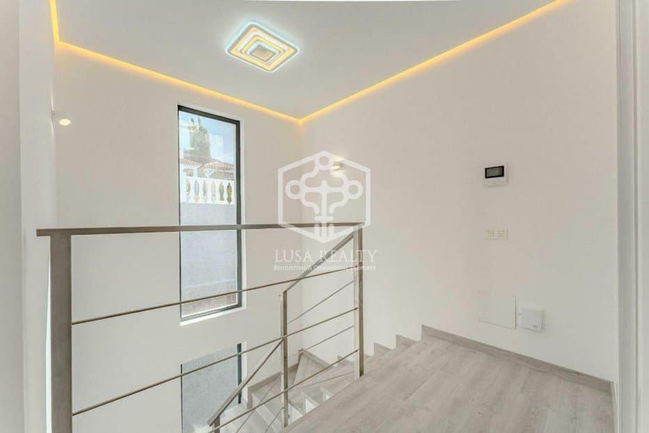 4 chambre Villa/Maison à vendre à Adeje - 1 850 000 € (Ref: 8200712)