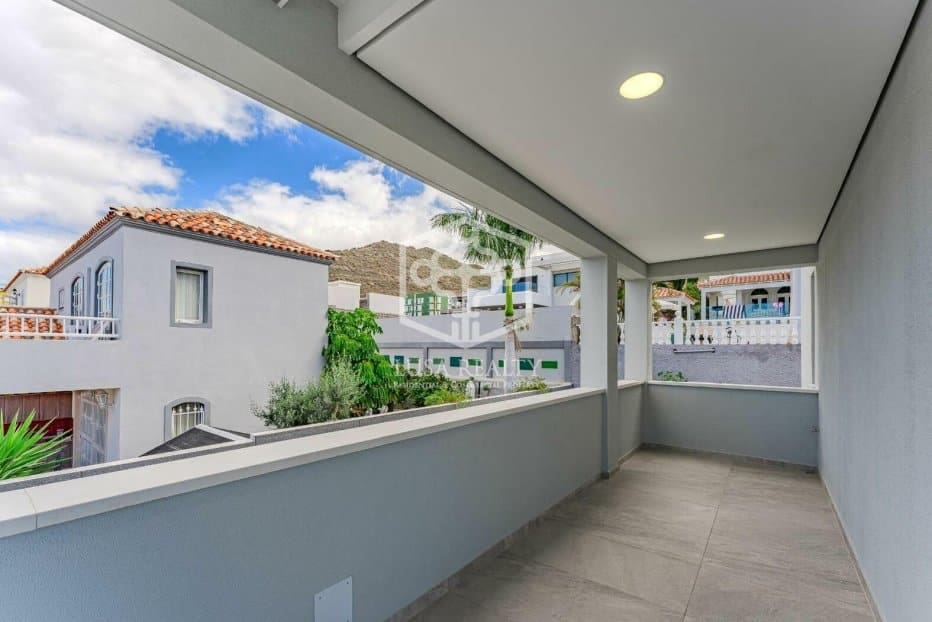 4 chambre Villa/Maison à vendre à Adeje - 1 850 000 € (Ref: 8200712)