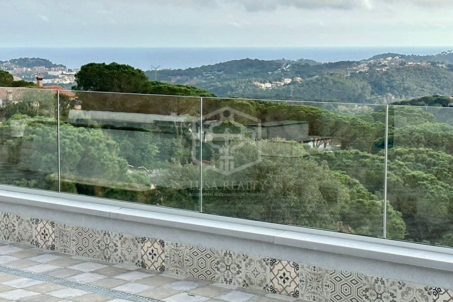 4 quarto Moradia para venda em Lloret de Mar com piscina garagem - 869 500 € (Ref: 8200716)