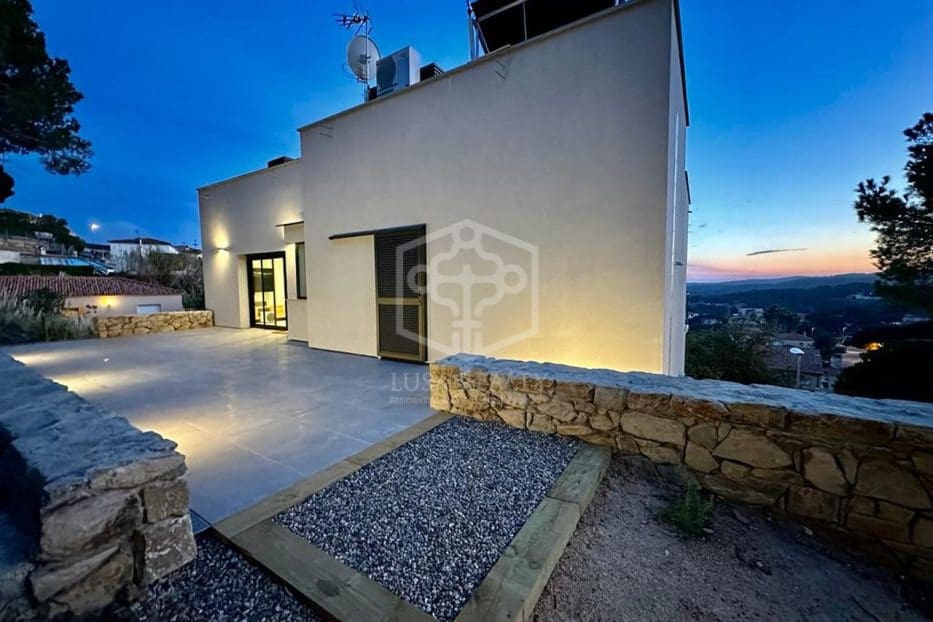 4 quarto Moradia para venda em Lloret de Mar com piscina garagem - 869 500 € (Ref: 8200716)