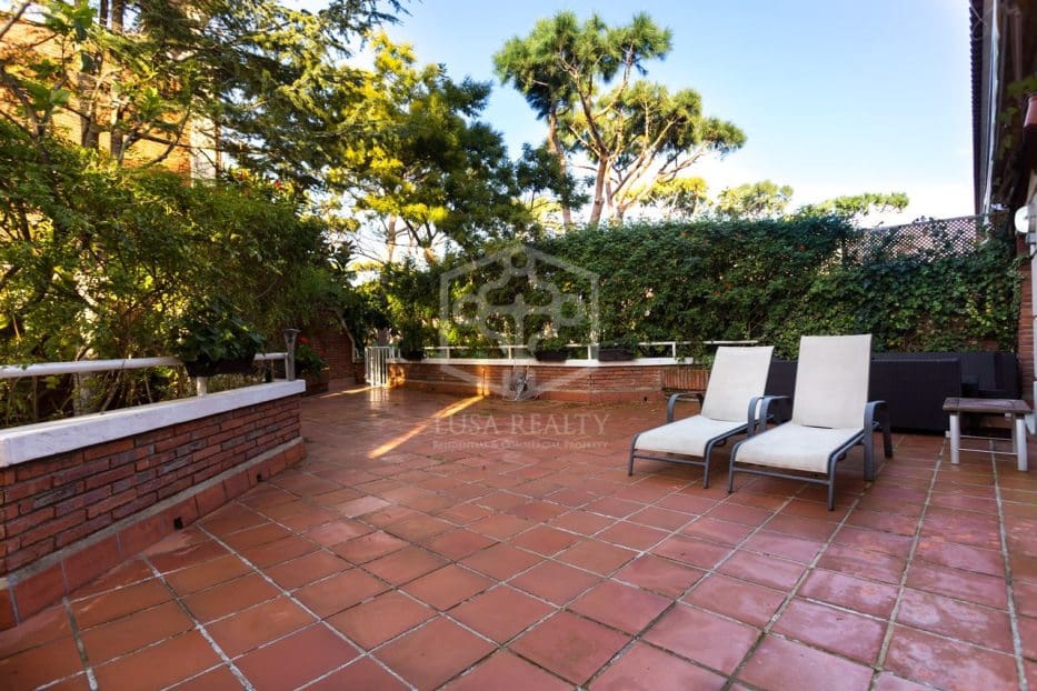 6 soveværelse Villa til salg i Gava med swimmingpool garage - € 2.850.000 (Ref: 8281885)