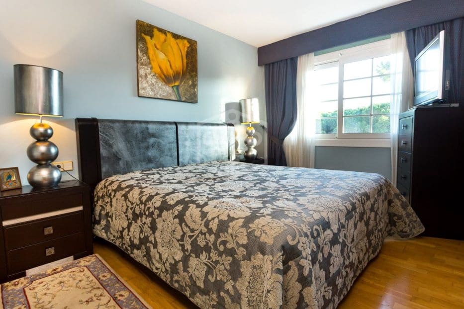 6 soveværelse Villa til salg i Gava med swimmingpool garage - € 2.850.000 (Ref: 8281885)