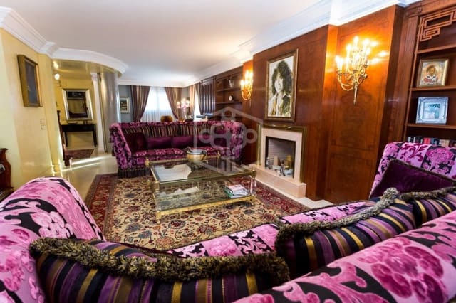 6 Zimmer Villa zu verkaufen in Gavà mit Pool Garage - 2.850.000 € (Ref: 8281885)