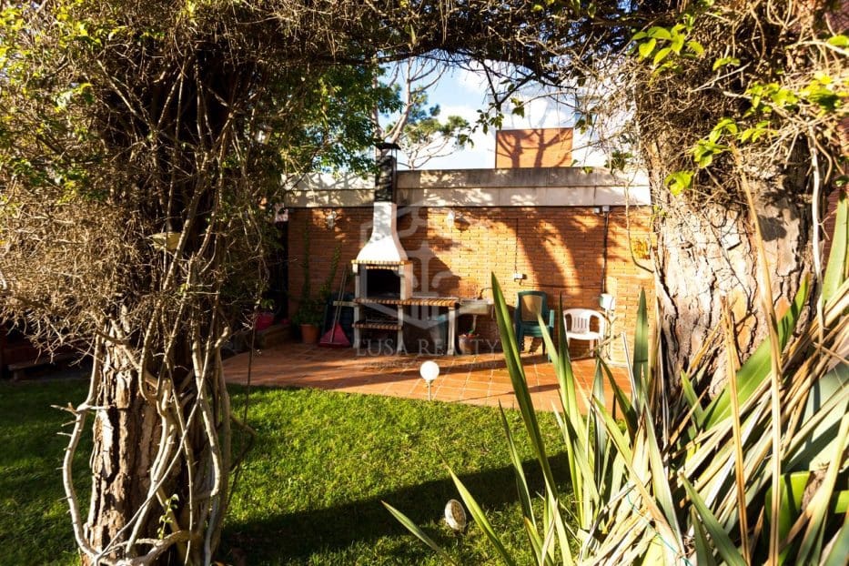 6 soveværelse Villa til salg i Gava med swimmingpool garage - € 2.850.000 (Ref: 8281885)