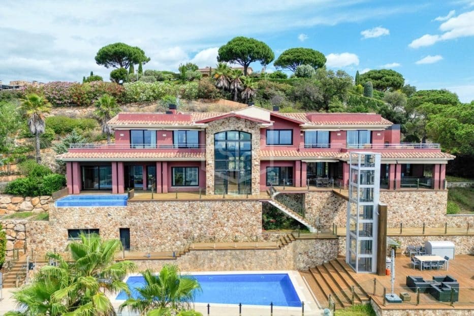 5 soveværelse Villa til salg i Platja d'Aro med swimmingpool garage - € 2.600.000 (Ref: 8344289)