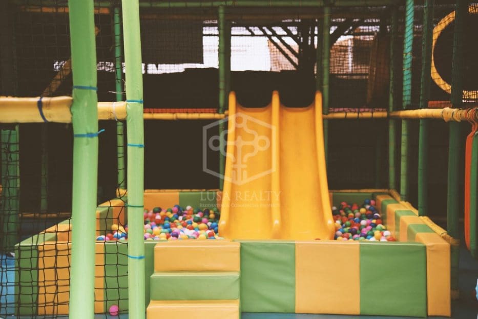 Bedrift til salgs i Barcelona by med garasje - € 850 000 (Ref: 8346939)