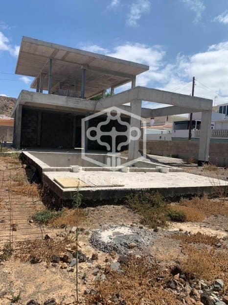 4 soveværelse Villa til salg i Arona - € 1.750.000 (Ref: 8364493)