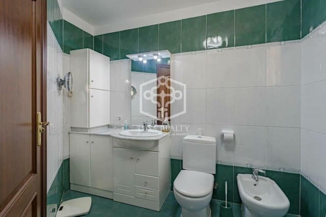 4 makuuhuone Huoneisto myytävänä paikassa Los Cristianos, Arona - 995 000 € (Ref: 8384003)