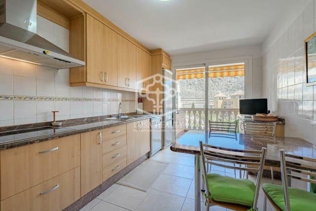 4 makuuhuone Huoneisto myytävänä paikassa Los Cristianos, Arona - 995 000 € (Ref: 8384003)