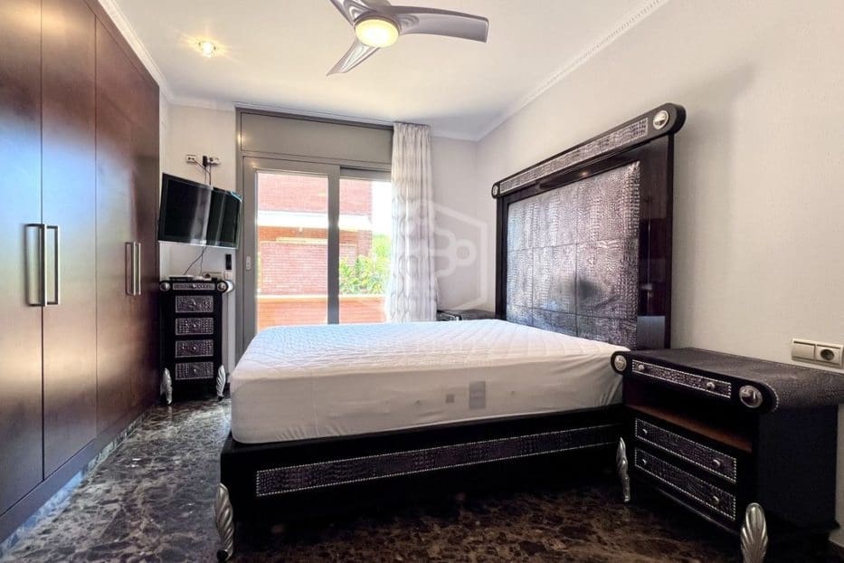 4 Zimmer Villa zu vermieten in Gava mit Pool Garage - 9.000 € (Ref: 8396024)