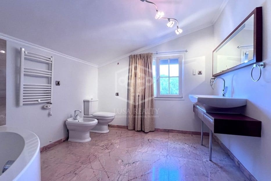 4 Zimmer Villa zu vermieten in Gava mit Pool Garage - 9.000 € (Ref: 8396024)