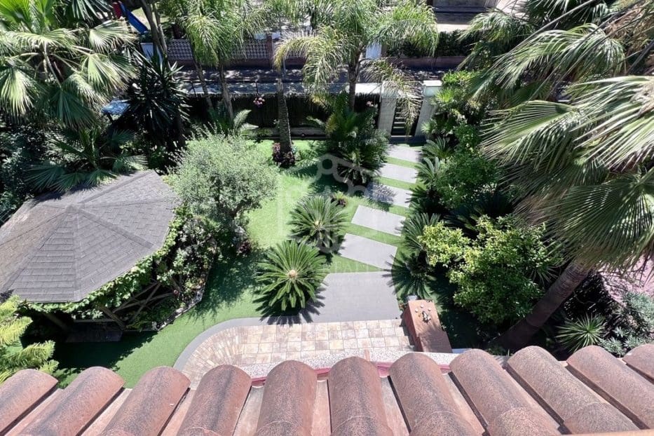 4 Zimmer Villa zu vermieten in Gava mit Pool Garage - 9.000 € (Ref: 8396024)