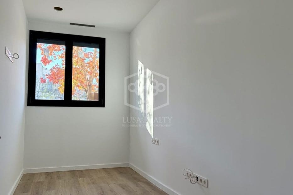 Apartamento de 3 habitaciones en Girona ciudad en venta con garaje - 410.000 € (Ref: 8431648)