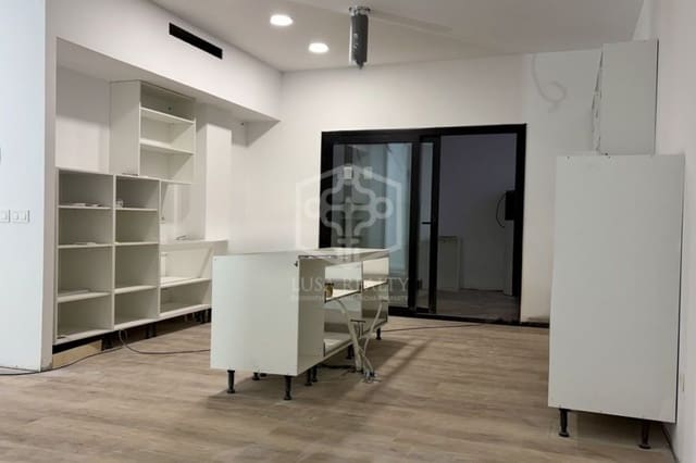 3 Zimmer Apartment zu verkaufen in Girona Stadt mit Garage - 410.000 € (Ref: 8431648)