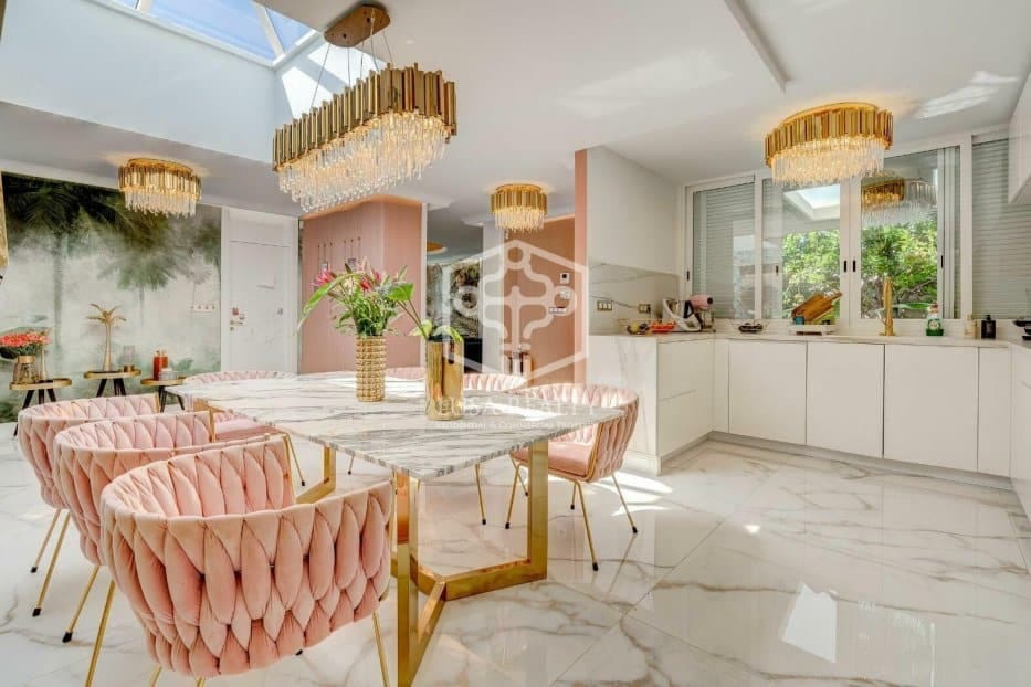 4 sypialnia Willa na sprzedaż w Adeje - 1 200 000 € (Ref: 8439730)