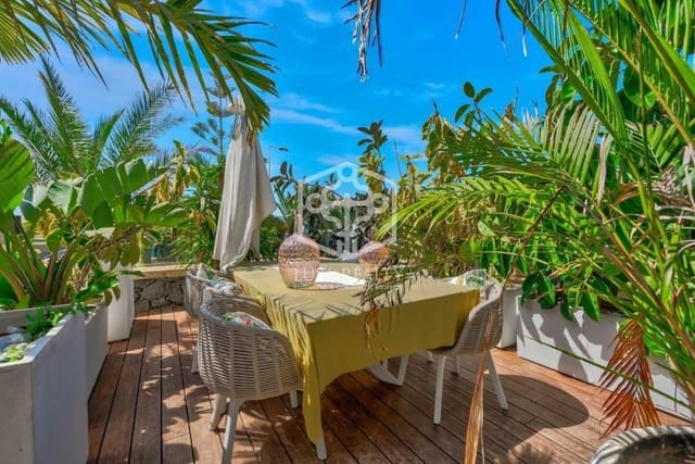 4 soveværelse Villa til salg i Playa de Fañabé Alto, Adeje - € 1.200.000 (Ref: 8439730)