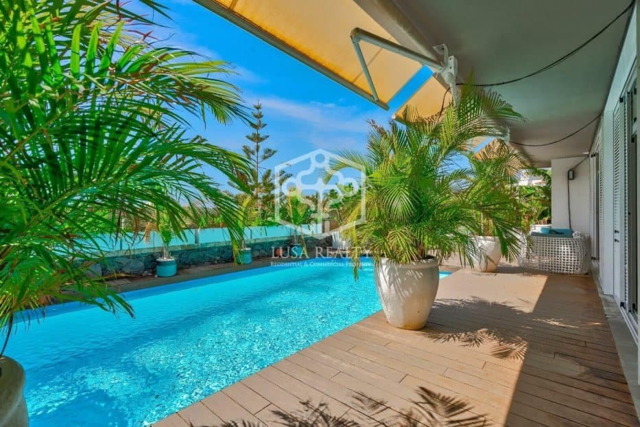 4 sypialnia Willa na sprzedaż w Adeje - 1 200 000 € (Ref: 8439730)