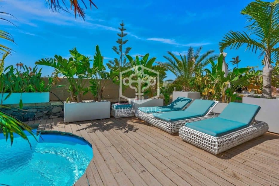 4 sypialnia Willa na sprzedaż w Adeje - 1 200 000 € (Ref: 8439730)