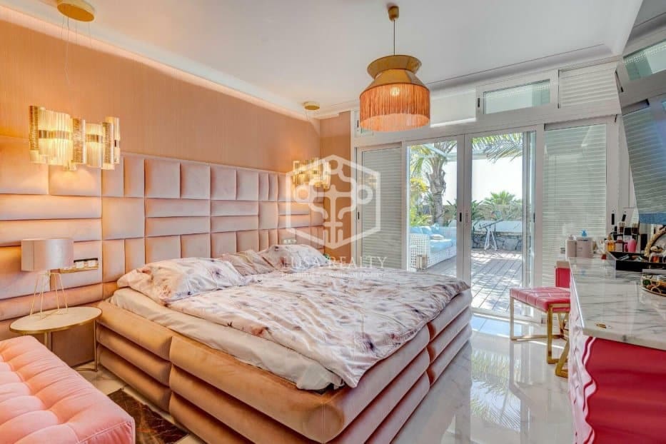 4 sypialnia Willa na sprzedaż w Adeje - 1 200 000 € (Ref: 8439730)