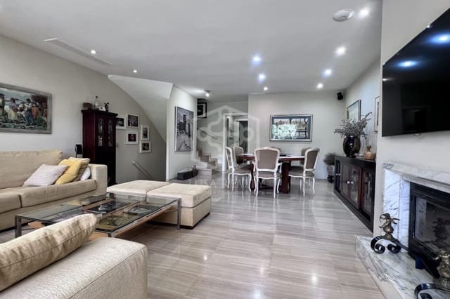 4 makuuhuone Omakotitalo myytävänä paikassa Gavà mukana 
autotalli - 1 290 000 € (Ref: 8445055)