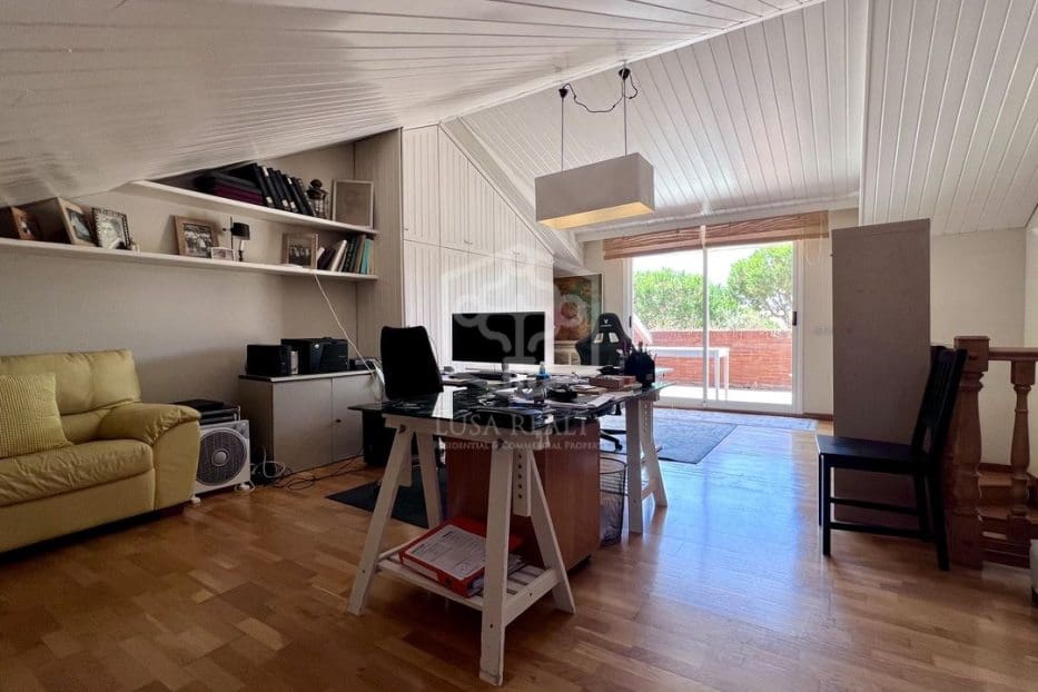 4 soveværelse Byhus til salg i Gava med garage - € 1.290.000 (Ref: 8445055)