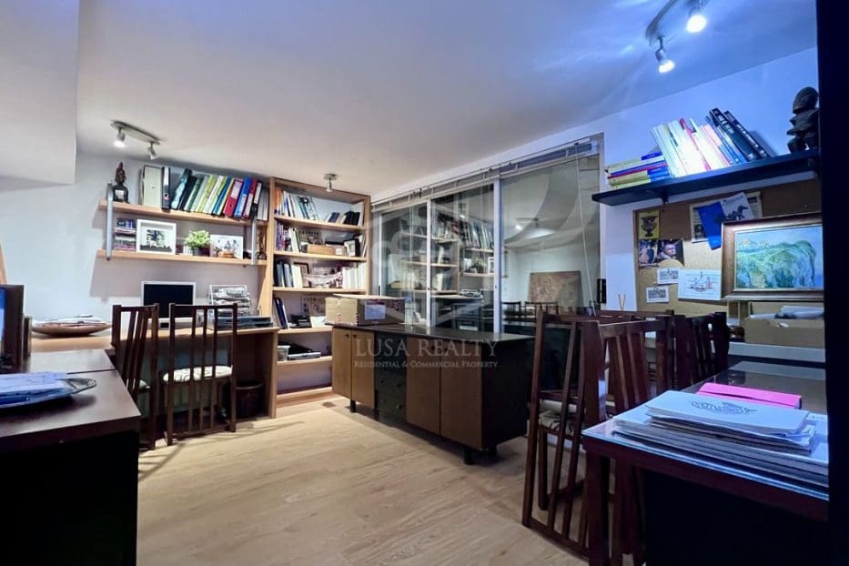 4 soveværelse Byhus til salg i Gava med garage - € 1.290.000 (Ref: 8445055)