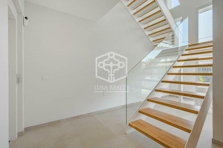 4 Zimmer Villa zu verkaufen in Adeje - 2.500.000 € (Ref: 8488380)