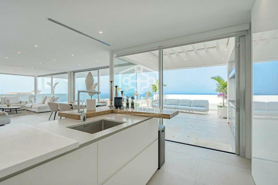 4 Zimmer Villa zu verkaufen in Adeje - 2.500.000 € (Ref: 8488380)