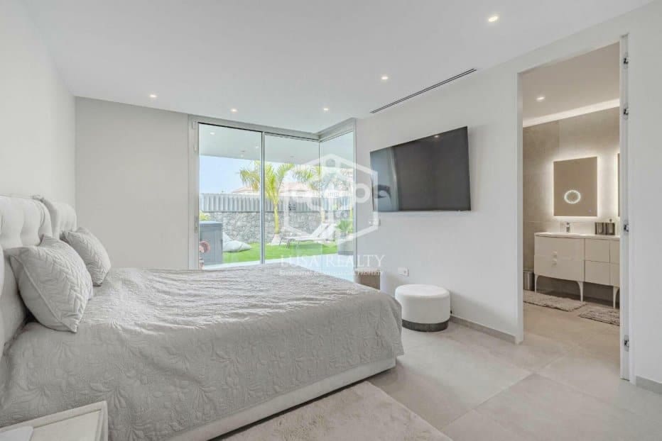 4 Zimmer Villa zu verkaufen in Adeje - 2.500.000 € (Ref: 8488380)