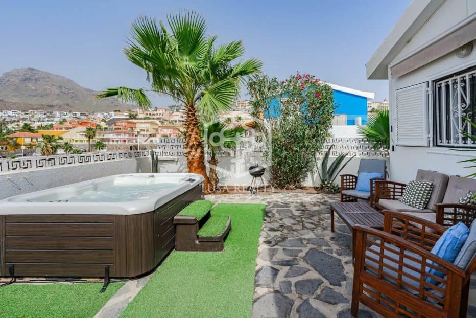 2 soveværelse Villa til salg i Adeje - € 700.000 (Ref: 8488387)