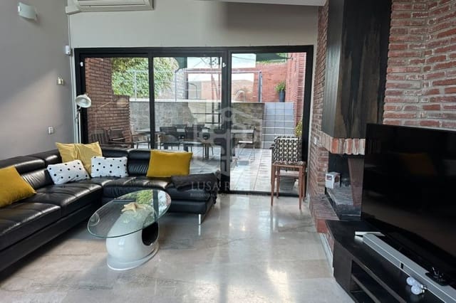 5 soverom Villa til salgs i Castelldefels med svømmebasseng garasje - € 1 200 000 (Ref: 8524818)