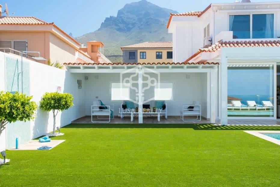 6 chambre Villa/Maison à vendre à Adeje - 2 550 000 € (Ref: 8537778)