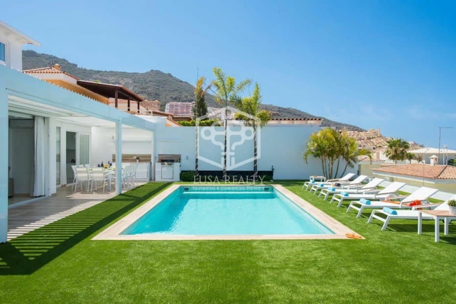 6 chambre Villa/Maison à vendre à Adeje - 2 550 000 € (Ref: 8537778)