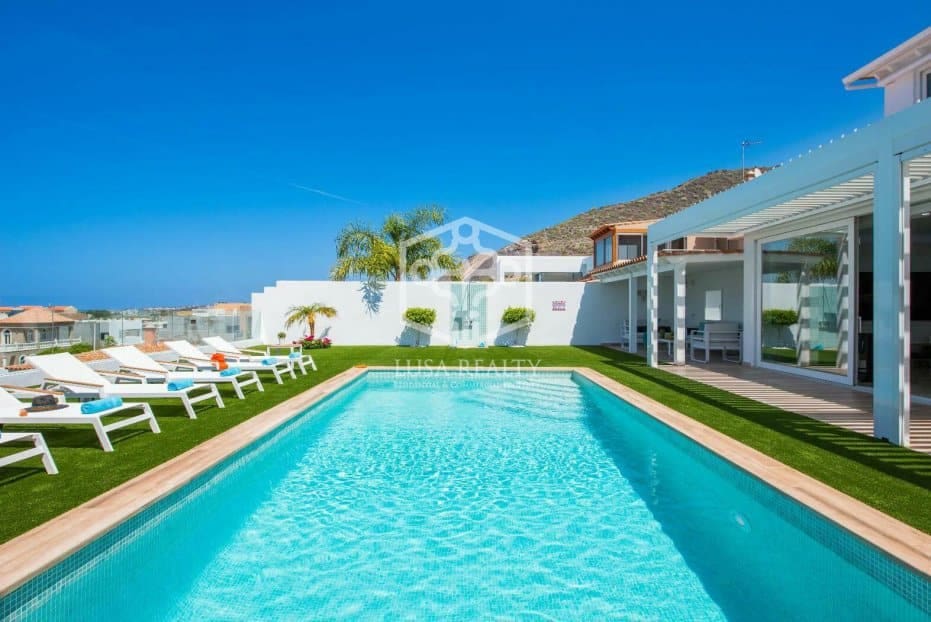 6 chambre Villa/Maison à vendre à Adeje - 2 550 000 € (Ref: 8537778)