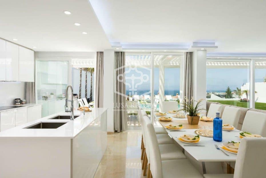 6 chambre Villa/Maison à vendre à Adeje - 2 550 000 € (Ref: 8537778)