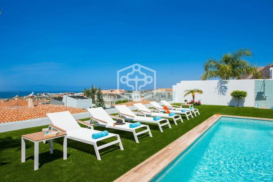 6 chambre Villa/Maison à vendre à Adeje - 2 550 000 € (Ref: 8537778)