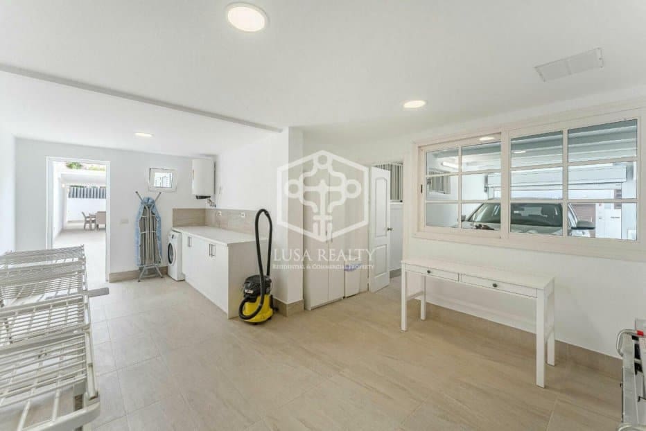 3 soveværelse Villa til salg i Adeje - € 845.000 (Ref: 8537779)