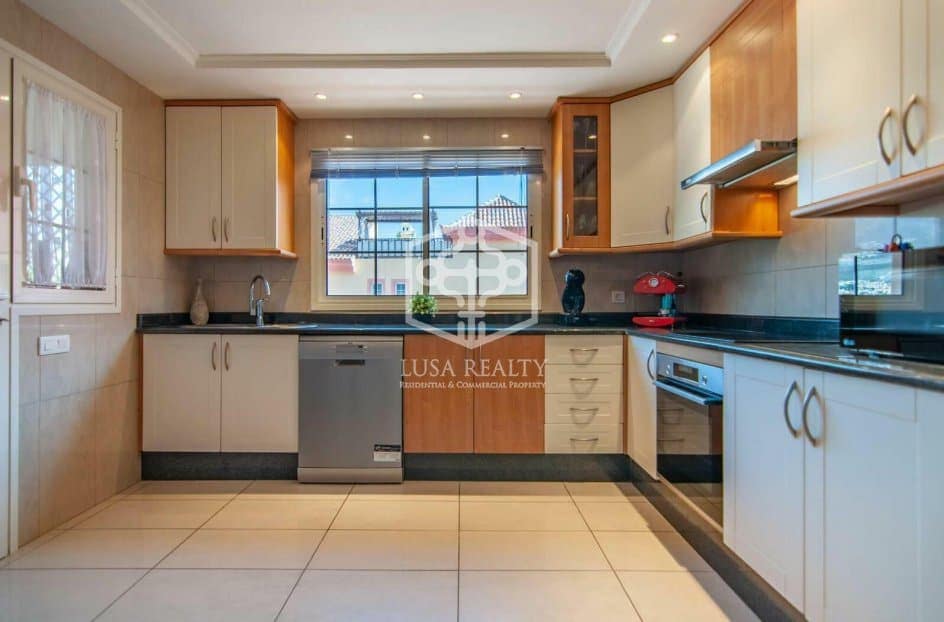 4 soverom Leilighet til salgs i Adeje - € 775 000 (Ref: 8550101)