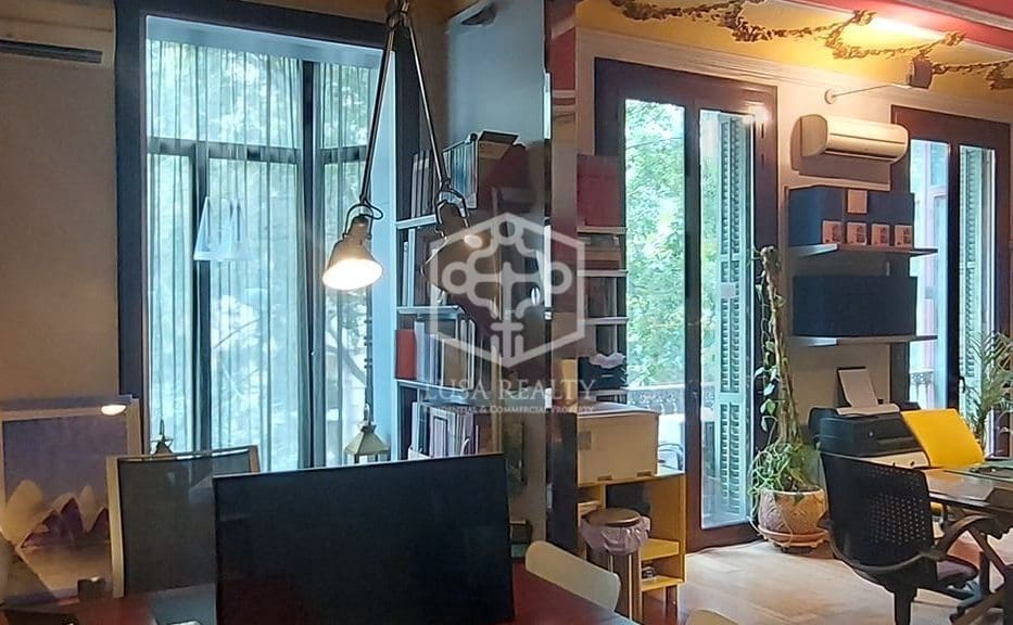 Kontor til salgs i Barcelona by - € 735 000 (Ref: 8553587)